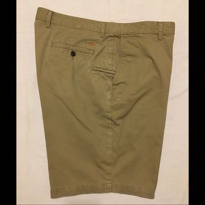 Men’s Dockers Khaki Shorts w/Cell Phone Pocket 42